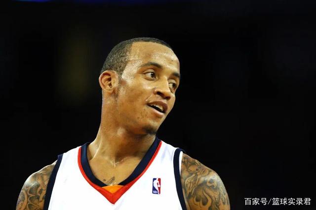 CBA：上海男篮优先续约权给到洛夫顿、古德温，山东男篮一年顶薪续约陶汉林，山东男篮续约高诗岩受阻，胡明轩回归球队开启训练